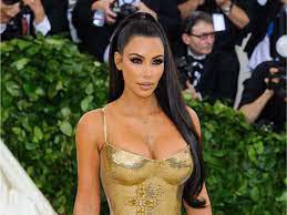 যৌন কেলেঙ্কারির ছায়া পেরিয়ে কিম এখন সফল উদ্যোক্তা ও আইনজীবী