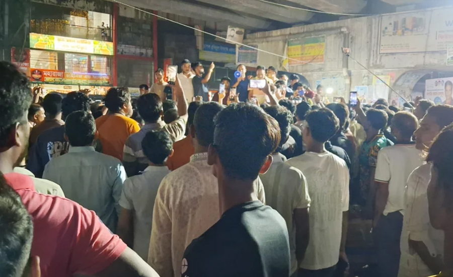 শিশুশিক্ষার্থীকে ধর্ষণের অভিযোগে মাদ্রাসা শিক্ষককে গণপিটুনি