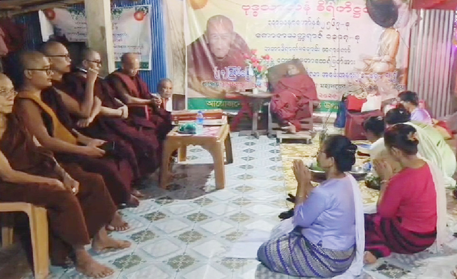 কলাপাড়ায় উৎসবমুখর পরিবেশে বৌদ্ধ ধর্মালম্বীদের কঠিন চীবর দান উৎসব উদযাপিত