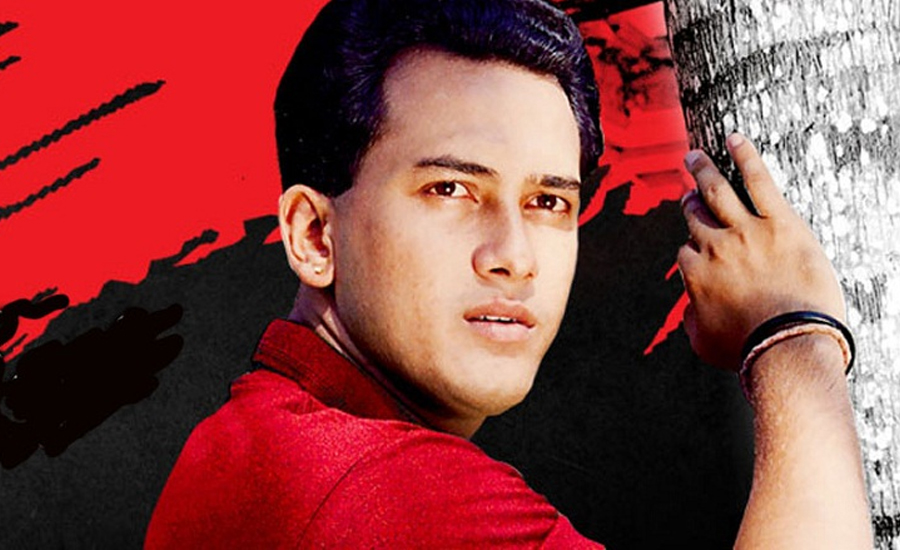 ‘আমার প্রিয় নায়কের বুকে আমি নিজেই ছুরি চালাই’