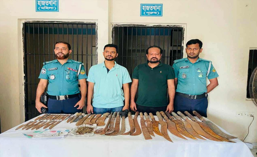 দেশীয় অস্ত্র, গাঁজাসহ বাসন থানা বিএনপির সভাপতি'র ভাই-ভাতিজা গ্রেফতার