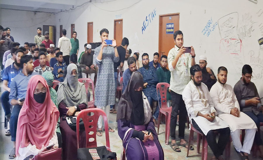 শিক্ষার্থীদের অধিকার ও নেতৃত্বের দাবিতে বাকৃবিতে অনুষ্ঠিত হলো ‘বাকসু ডায়ালগ’