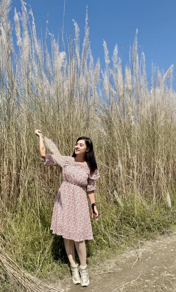 রাজকীয় লুকে চমকে দিলেন বুবলী