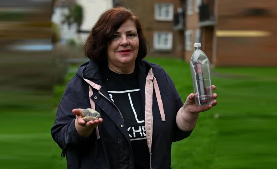 প্রেমের খোঁজে ভাসিয়েছিলেন বোতলবন্দি চিঠি, উত্তরে পেলেন ‘সাগরে বর্জ্য ফেলবেন না'