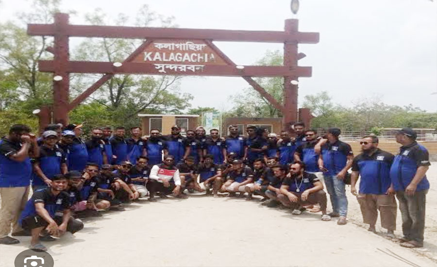 সাতক্ষীরার ভেটখালী কম্পিউটার ব্যাবসায়ীদের উদ্যোগে সুন্দরবনের কলাগাছিয়া ভ্রমণ