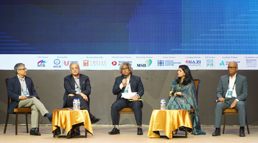 ৯ম লিডারশিপ সামিটে ভবিষ্যতমুখী নেতৃত্ব নিয়ে দিনব্যাপী আলোচনা