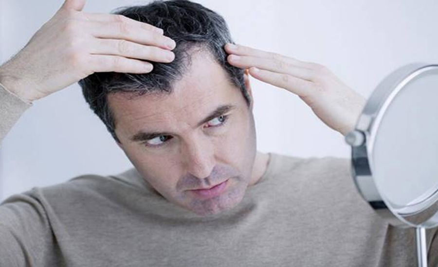 ক্যান্সার রক্ষা করতে পারে পাকা চুল, জেনে নিন কিভাবে