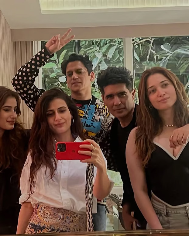 প্রেমিককে বেস্ট ফ্রেন্ডের সঙ্গে পরিচয় করিয়ে দেওয়াই কি ভুল?