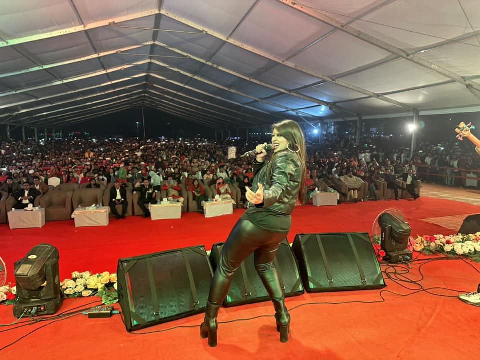 ফেসবুকে ভাইরাল ভিডিও নিয়ে গায়িকা ঐশী যা বললেন