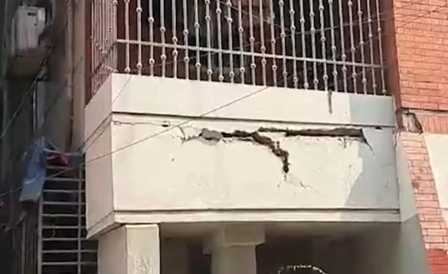 সবাই সব জেনে ও বুঝে না-জানার ‘ভান’ করে যাচ্ছেন