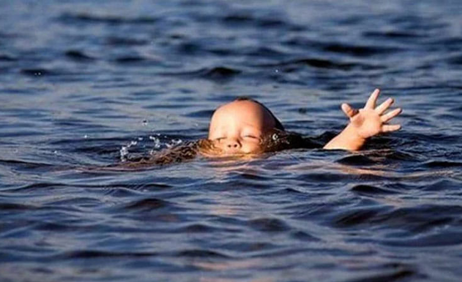 সাতক্ষীরায় পানিতে ডুবে দুই শিশুর করুন মৃত্যু