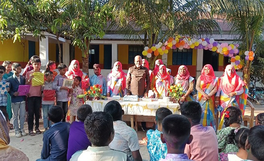 গাজীপুরে হাজী মো: মনসুরআলী একাডেমীর বার্ষিক ক্লাসপার্টি ও পুরস্কার বিতরণ সম্পন্ন