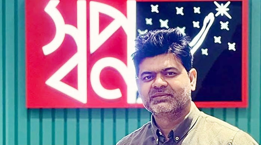 বিজ্ঞাপনের আড়ালে কমিশন সিন্ডিকেট! স্বপ্নে আর্থিক অনিয়মের অভিযোগ বিজ্ঞাপনের আড়ালে কমিশন সিন্ডিকেট! স্বপ্নে আর্থিক অনিয়মের অভিযোগ