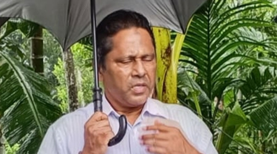 ভান্ডারিয়ার মৎস্য কর্মকর্তা নজরুলের লাখ লাখ টাকা আত্মসাৎ ভান্ডারিয়ার মৎস্য কর্মকর্তা নজরুলের লাখ লাখ টাকা আত্মসাৎ