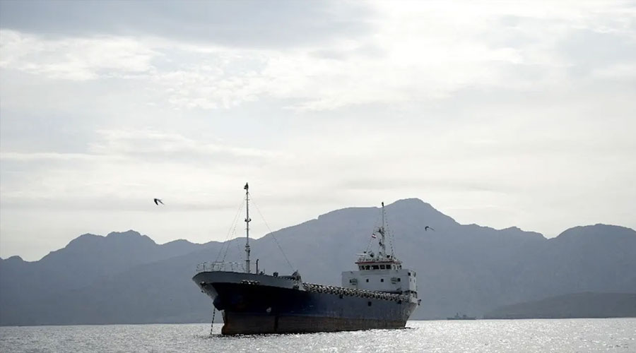 এবার হরমুজ পাড়ি দিল ইরানের সুপার ট্যাংকার এবার হরমুজ পাড়ি দিল ইরানের সুপার ট্যাংকার