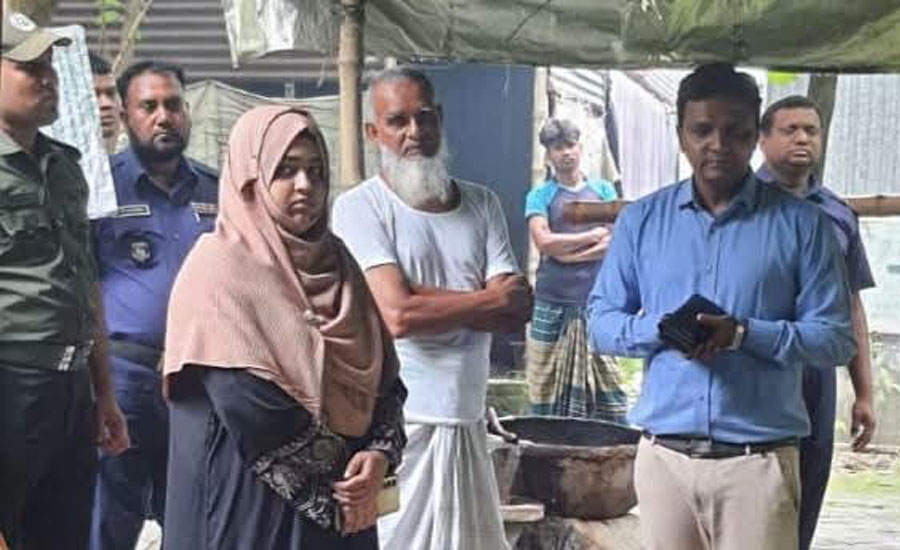 বেলকুচিতে পরিবেশ দূষণবিরোধী ভ্রাম্যমাণ আদালত, দুই প্রসেসিং মিলকে জরিমানা বেলকুচিতে পরিবেশ দূষণবিরোধী ভ্রাম্যমাণ আদালত, দুই প্রসেসিং মিলকে জরিমানা