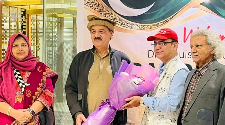 ৩০ বছর পর পাকিস্তানে গেলো বাংলাদেশের সাংস্কৃতিক দল ৩০ বছর পর পাকিস্তানে গেলো বাংলাদেশের সাংস্কৃতিক দল
